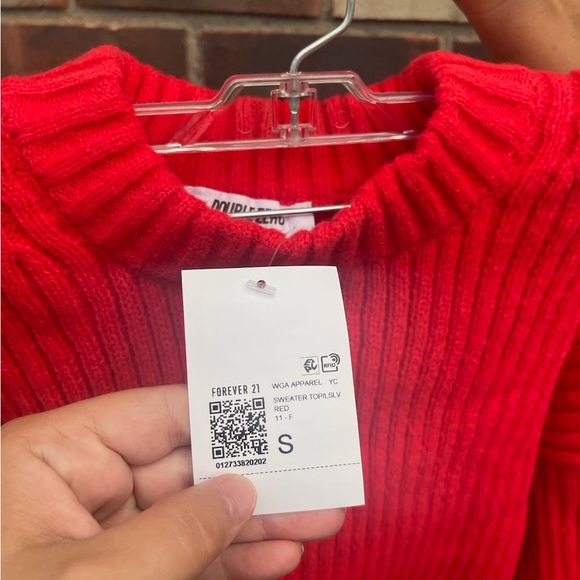 Forever 21 sweater - Picture 3 of 4